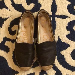 Black espadrilles only one used